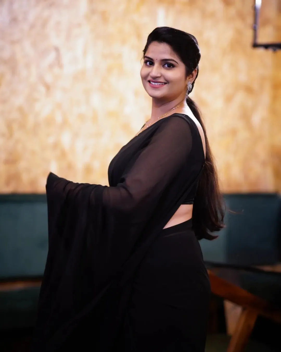 TELUGU TELEVISION ACTRESS RUPA MUGGALLA STILLS IN BLACK SAREE 6